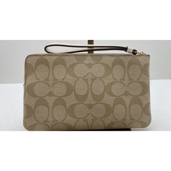 Coach Signature Canvas Year of the Tiger 2022 Wristlet Rare EUC - Picture 6 of 16